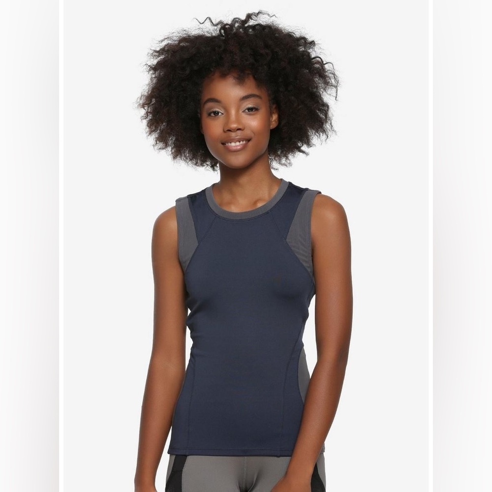 NWT Tomb Raider Shadow Of The Tomb Raider Active Top